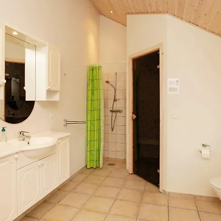 Five-bedroom Holiday In Glesborg 2 Dom wakacyjny Bøtø By